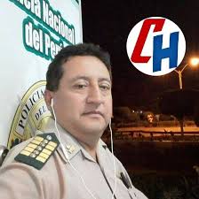 Policía falleció mientras luchaba contra el temible COVID-19 El suboficial  superior PNP Cristhian Fredy Velasquez Herrera falleció luego de ser  contagiado con el temible virus Coronavirus. Su deceso se registró en horas