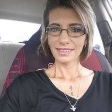 Natalie Riggs's Instagram, Twitter & Facebook