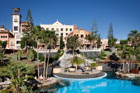 We open the doors to a dream vacation. Bahia Del Duque Hotel Spa Northstar