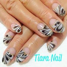 セルフで出来る マーブル模様ネイルのやり方 ネイルカタログ mery メリー ネイル ネイル カタログ マーブル模様