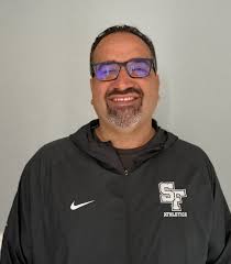 St. Francis promotes Robert Gomez to boys' basketball head coach