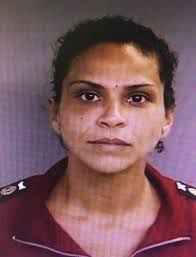 Arrestan a mujer deambulante por robar celular y ropa en tienda de  Aguadilla