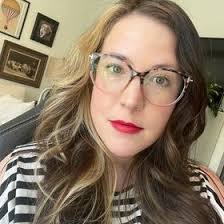 Iona Bell's Instagram, Twitter & Facebook