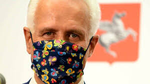 Per queste province propongo la zona rossa, le riunioni sono state fatte oggi con pistoia, e saranno fatte nella serata con arezzo e prato. Yrunu1b3gg Nxm