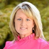 Lisa Lytle's Instagram, Twitter & Facebook