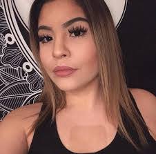 Ashley Bourne's Instagram, Twitter & Facebook