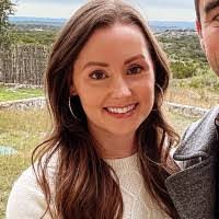 Stephanie Bearden's Instagram, Twitter & Facebook