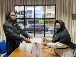 RRI.co.id - Perwakilan Warga Lapor ke Ombudsman Menyoal Proses pemilihan  Ketua RT