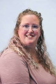 Barbara Logue's Instagram, Twitter & Facebook