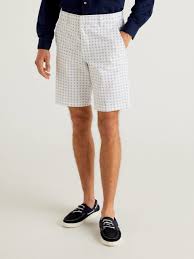 Explore island life out here and find beaches, attractions, events, restaurants, places to stay and more. Men S Shorts And Bermudas New Collection 2021 Benetton