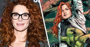 New Batwoman Synopsis Finally Confirms Pamela Isley's Introduction
