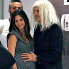 20 δεκ 2020 η άννα βίσση έχει γενέθλια και η σοφία καρβέλα την αποθέωσε στο instagram. Gennhse H Sofia Karbela Giagia H Anna Bissh 8essalonikh Cityportal Gr