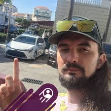 Edgar Valle, #actor de Teatro El Público, en «Harry Potter: se acabó la  magia». ¿Cuántas veces viste esta obra? Foto: Yuris Nórido #TeatroElPúblico  #HarryPotterSeAcabóLaMagia #TodosSomosPúblico #QuédateEnCasa