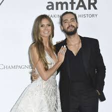 Waren es die eltern, günther und erna, die exakt wie jene typen aussahen, die einem auf fuerteventura den weg zum buffet versperren? Heidi Klum Postet Verdachtiges Foto Mit Tom Kaulitz Fans Glauben An Hochzeit Stars
