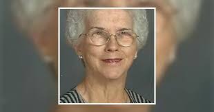 Carol Meeks's Instagram, Twitter & Facebook