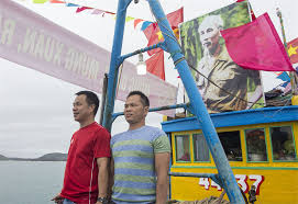 Vụ nổ súng tại winnenden xảy ra ngày 11 tháng 3 năm 2009 tại một trường trung học ở winnenden, đức, theo sau là một cuộc chạm súng tại một đại lý xe ở wendlingen. Lang Chai Hoang Sa TrÆ°á»ng Sa Vao Xuan