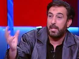كما كشف الدكتور حسام حسني، رئيس اللجنة العلمية لمكافحة كورونا، في وقت سابق أن الفنانة دلال عبدالعزيز كانت تعاني من تبعات فيروس كورونا و تحتاج إلى أكسجين. Ø¨Ø§Ù„ØµÙˆØ± Ù‡Ù„ ØªØ°ÙƒØ±ÙˆÙ† Ø­Ø³Ø§Ù… Ø­Ø³Ù†ÙŠ ØµØ§Ø­Ø¨ ÙƒÙ„ Ø§Ù„Ø¨Ù†Ø§Øª Ø¨ØªØ­Ø¨Ùƒ Ù„Ù† ØªØµØ¯Ù‚ÙˆØ§ ÙƒÙŠÙ Ø£ØµØ¨Ø­ Ø¨Ø¹Ø¯ ØºÙŠØ§Ø¨ Ø§Ù„Ù…Ø¯ÙŠÙ†Ø© Ù†ÙŠÙˆØ²