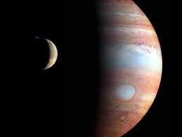 Sonda juno a fost programată să survoleze cea mai mare planetă din sistemul nostru solar de 37 de ori. Cea Mai Mare Planeta A Sistemului Solar È™i A Planetelor Extrasolare