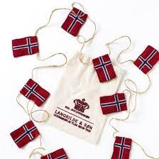 I 1822 kom skikken med juletre til norge. Flagglenke Liten Norske Flagg Finn No