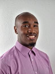 Daryl Sinclair's Instagram, Twitter & Facebook