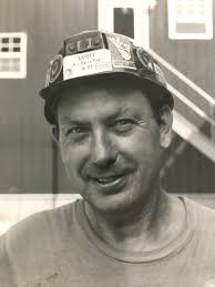 Doug Hood Mining Strongman coal mine. The late Ron Burges photo collection.  Ron was known for his love of operating graders lots more photos to share