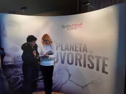 Septembra, u atrijumu gradske kuće, sa početkom u 19 časova. Planeta Dvoriste Emotivno Putovanje Olivere Savic Balasevic U Detinjstvo I Odrastanje U Gradu Na Begeju