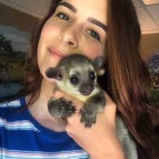 Ashley Mundy (@SmashleyMundy)