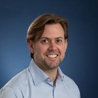 100+ "Laurence Holt" profiles