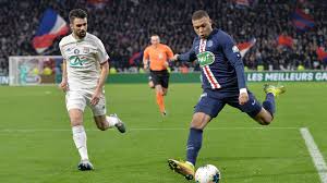 After lille's shock defeat away at nimes earlier in the day, both lyon and psg knew. Psg Paris St Germain Vs Olympique Lyon Heute Live Tv Livestream Und Co Alles Zur Ubertragung Des Coupe De La Ligue Dazn News Deutschland