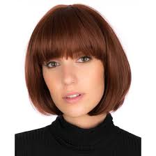 Qu'il soit court, dégradé, wavy ou long, le carré plongeant est toujours au top des tendances coupes cheveux et la version la plus préférée du carré chez les femmes ! W3ccti66mxprym