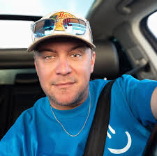 Sergeant Matt Johnston patrols the Melton Lake Drive walking path while  Chief Smith demonstrates social distancing. Enjoy this beautiful Spring day  in Oak Ridge !