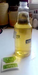 Comment Faire Un Spray Hydratant Et Rafraichissant Pour Le Visage Au The Vert Recette Produits De Beaute Faits Maison Visage Spray