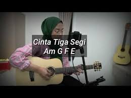 Kamu juga bisa download secara legal di itunes untuk mendukung artis agar terus berkarya. Chord Gitar Lirik Cinta Tiga Segi Cover Regita Youtube