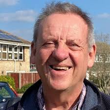 Hugh Patterson (@HughCapel)