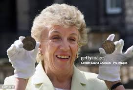 416 Patricia Russell Photos & High Res Pictures