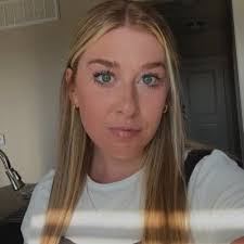 Ariana Harper's Instagram, Twitter & Facebook