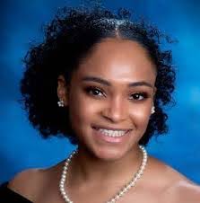 Charlotte Hendrix's Instagram, Twitter & Facebook