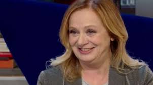 L'ex modella si è confessata a oggi è un altro giorno di serena bertone. Uywoiylrvpelmm
