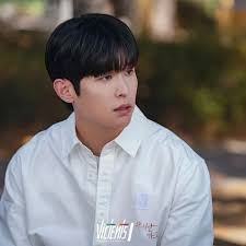 Victory Contents merilis still cut Kim Youngdae, Choi Yebin, dan Lee Siwoo  dari drama baru 'Perfect Family' yang akan tayang mulai bulan Agustus  mendatang di KBS. 'Perfect Family' adalah drama misteri tentang