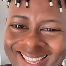 Andy Roldan's Instagram, Twitter & Facebook