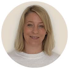 Melanie Neville's Instagram, Twitter & Facebook