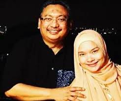 Anak kedua penyanyi nora ariffin, alif johan atau nama sebenarnya muhammad syakir alif johan nawawi, 20, meninggal dunia akibat sesak nafas, pagi tadi. Johan Nawawi Archives Eh