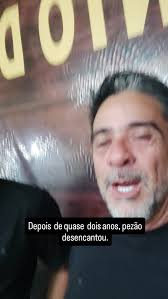 Eu já fiz muita gente se tremer com o peso da minha cantoria.