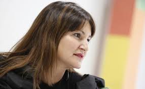 Ángela Pla: «Mi infancia son recuerdos de un patio de Ruzafa»