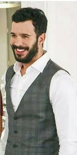 Pin De Yahya Benbrik En Arduce En 2020 Actores Guapos Celebridades Actrices