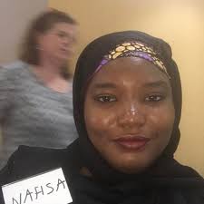 Wai meyasa inda mace ta samu kudi ake yawan yi mata tambaya? Tace kasuwanci  take ,dan Allah ku yarda Kasuwanci take yi a baban shagon ta.