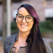 Danielle Berg's Instagram, Twitter & Facebook