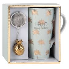 Coffret Tasse Avec Infuseur A The En Porcelaine Motifs Dores Maisons Du Monde Porcelana Blanca Muebles De Comedor Objetos De Decoracion