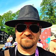 40 years after making #WallStreet, everyone seems to forget I was the  villain. I think we can all agree, “greed is not good”. Learn more about  JUST Capital by clicking the link