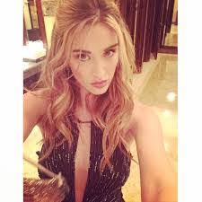 Chloe Krause's Instagram, Twitter & Facebook